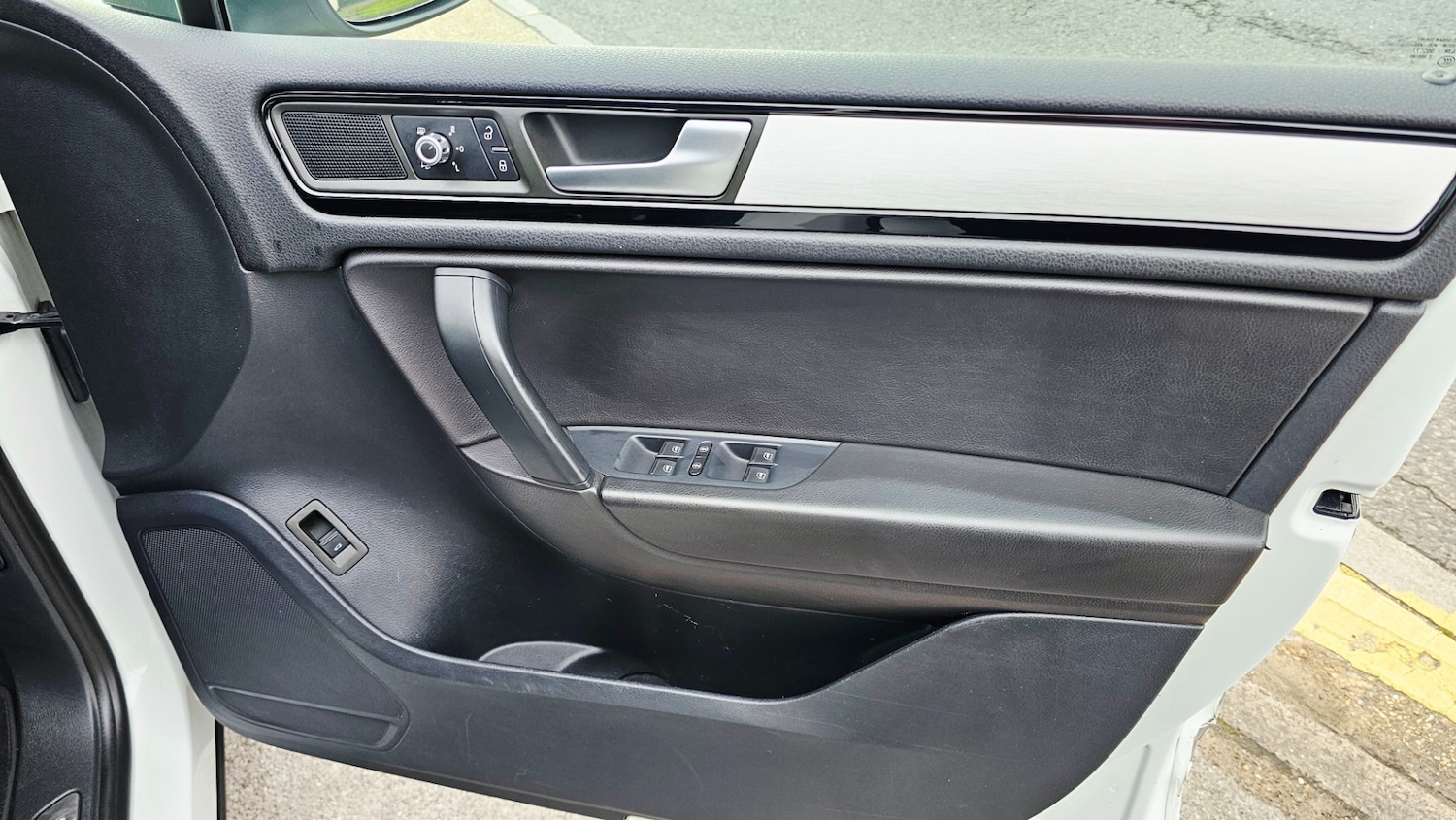 Used Volkswagen Touareg 2014 for sale - 77311472: Photo 29