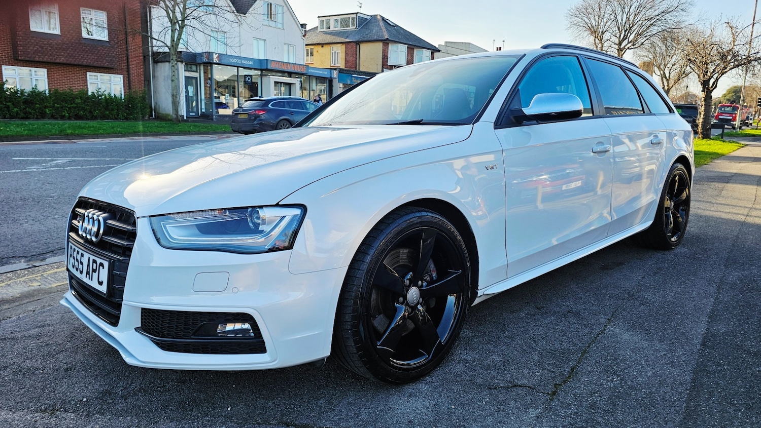 Used Audi A4 2013 for sale - 77700933: Photo 2