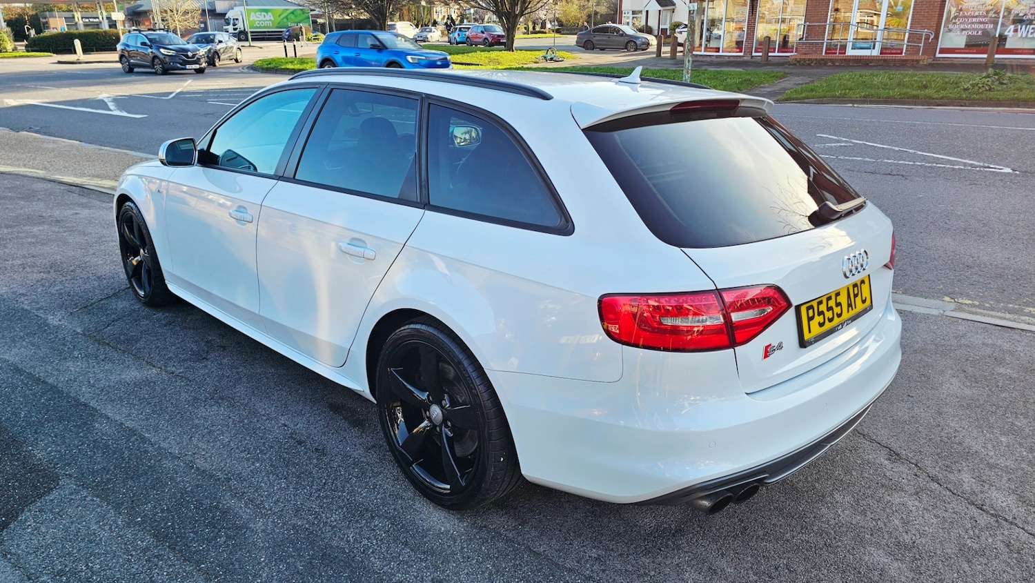 Used Audi A4 2013 for sale - 77700933: Photo 9