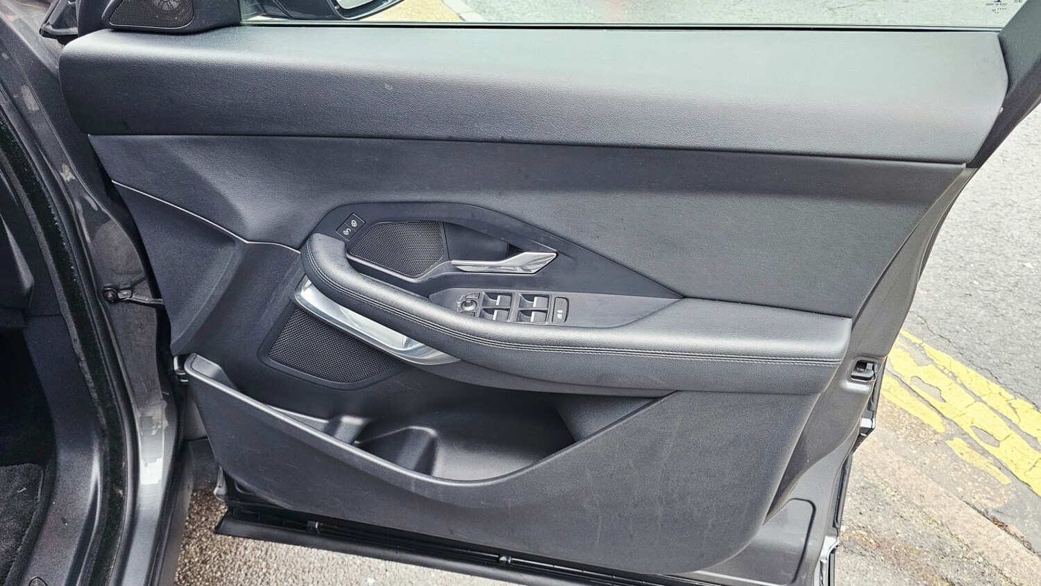 Used Jaguar E-Pace 2018 for sale - 76862833: Photo 25