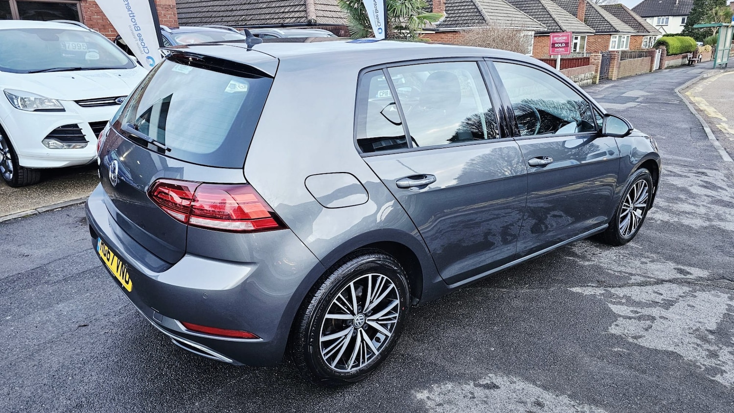 Used Volkswagen Golf 2018 for sale - 77248042: Photo 9