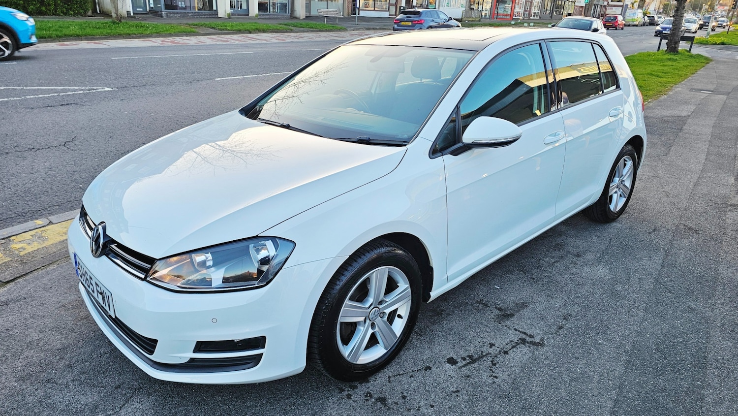 Used Volkswagen Golf 2016 for sale - 77938455: Photo 2