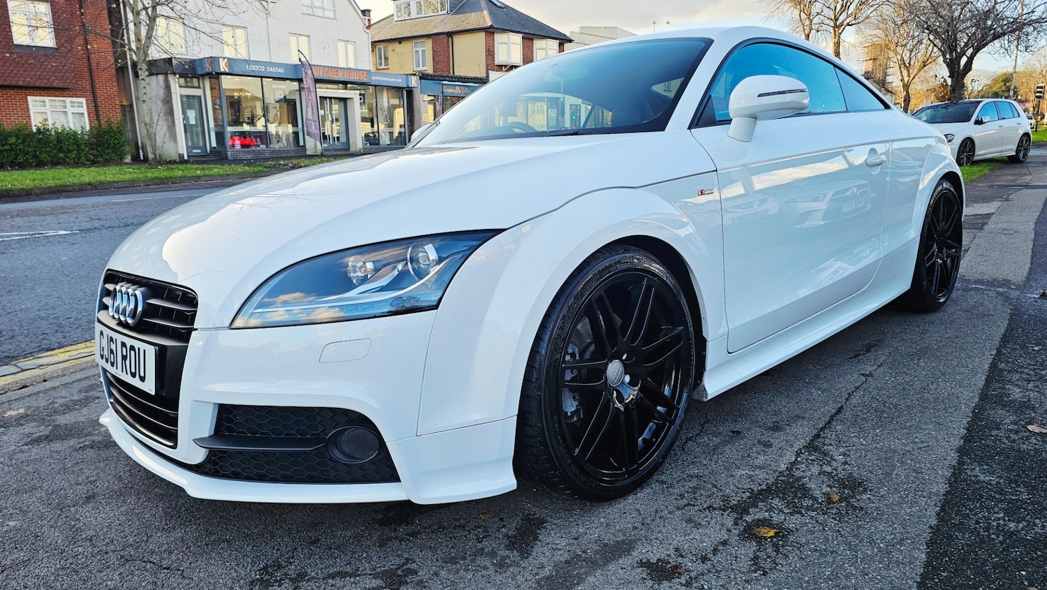 Used Audi TT 2011 for sale - 76834700: Photo 2