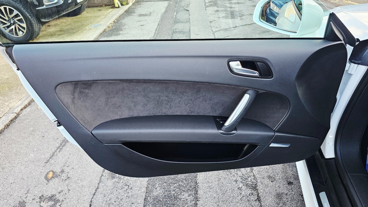 Used Audi TT 2011 for sale - 76834700: Photo 25