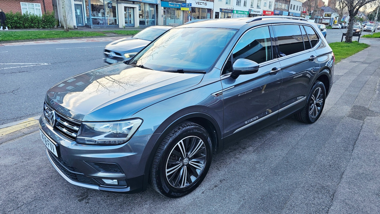 Used Volkswagen Tiguan Allspace 2018 for sale - 77732355: Photo 4