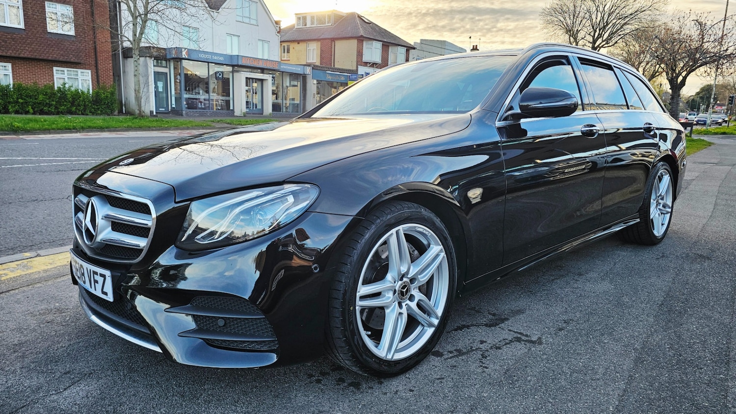 Used Mercedes-Benz E Class 2018 for sale - 78046638: Photo 2