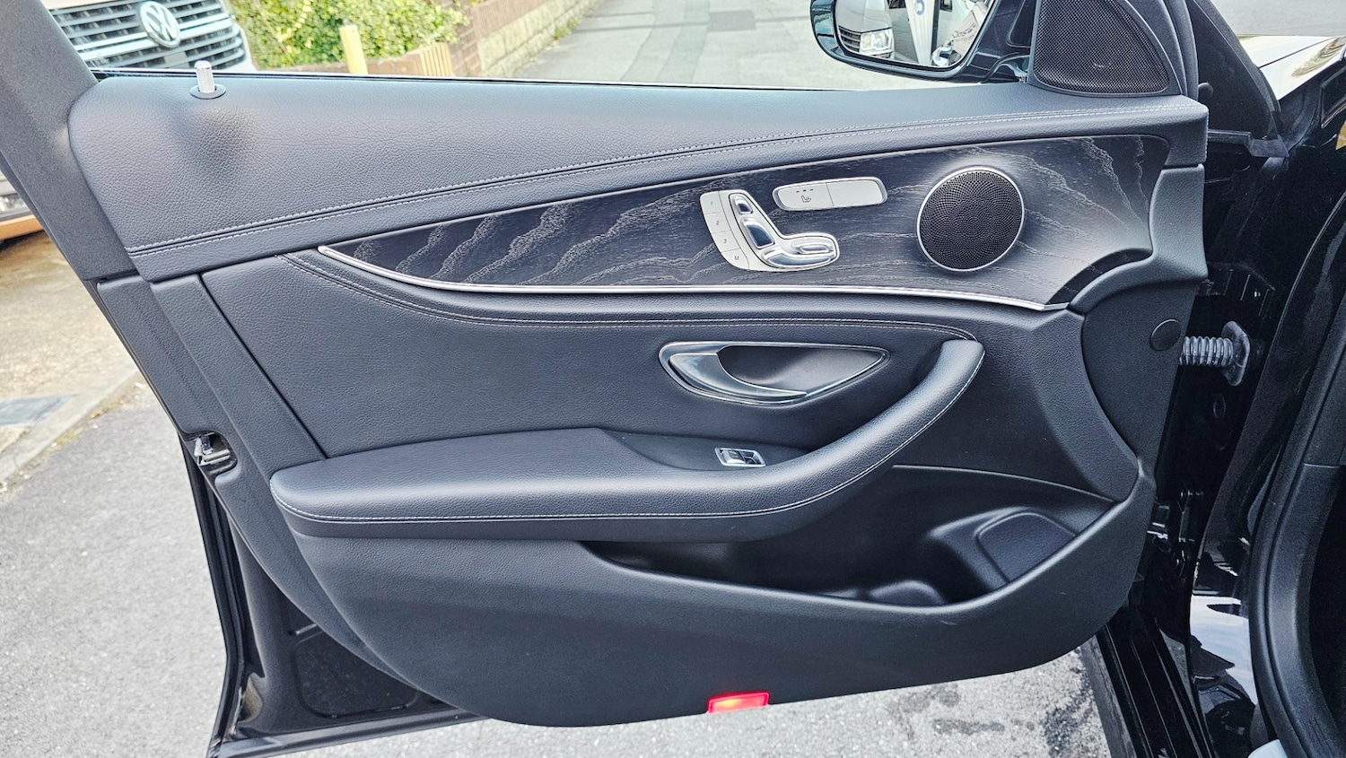 Used Mercedes-Benz E Class 2018 for sale - 78046638: Photo 25