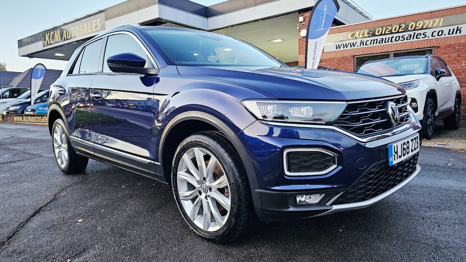 Used Volkswagen T-Roc 2018 for sale - 76791590: Photo 1