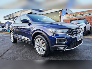 Used Volkswagen T-Roc 2018 for sale - 76791590: Photo