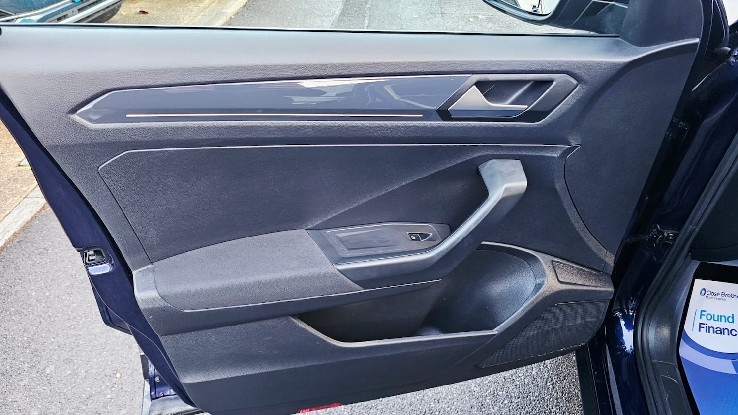 Used Volkswagen T-Roc 2018 for sale - 76791590: Photo 24