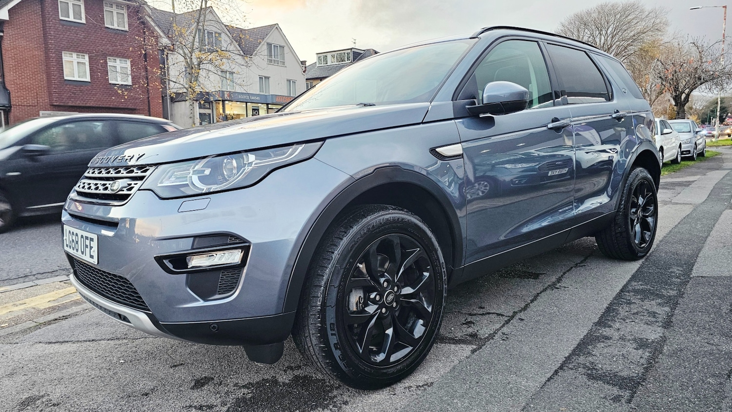 Used Land Rover Discovery Sport 2018 for sale - 76766510: Photo 2