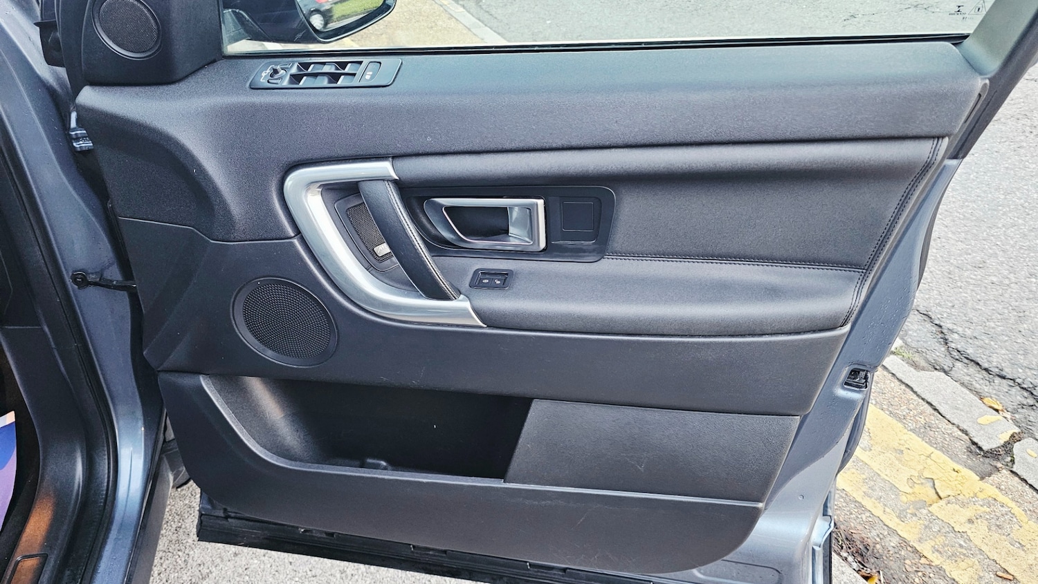 Used Land Rover Discovery Sport 2018 for sale - 76766510: Photo 27