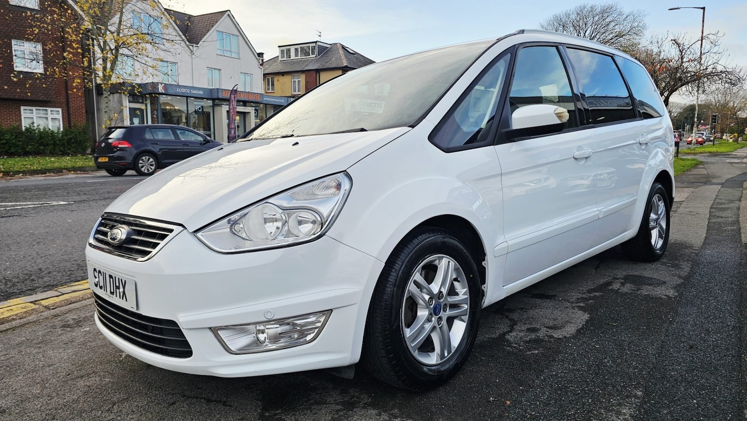 Used Ford Galaxy 2011 for sale - 76748944: Photo 2