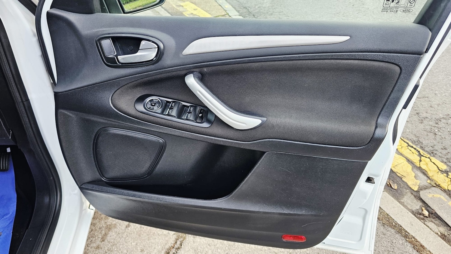 Used Ford Galaxy 2011 for sale - 76748944: Photo 24