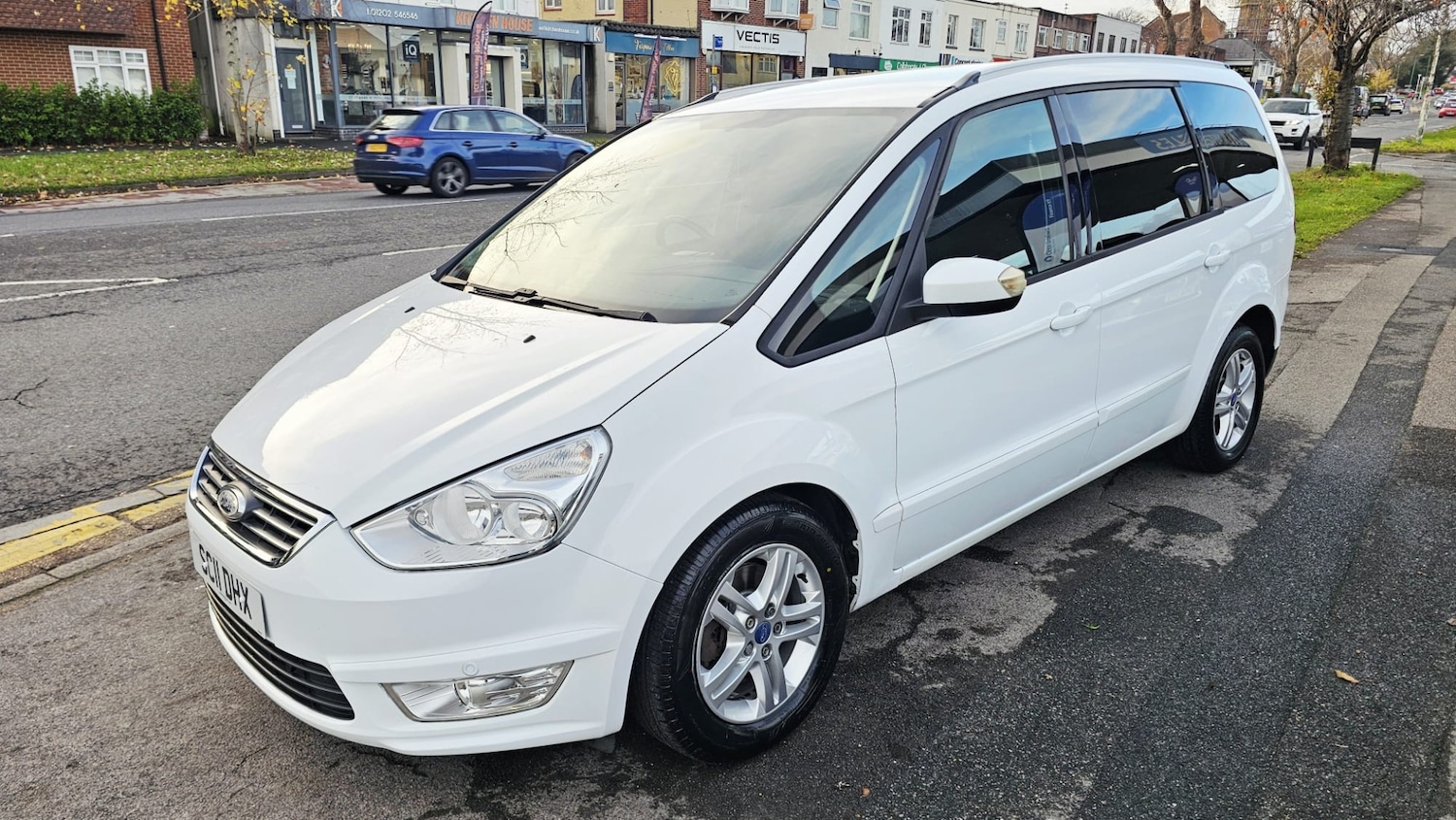 Used Ford Galaxy 2011 for sale - 76748944: Photo 4