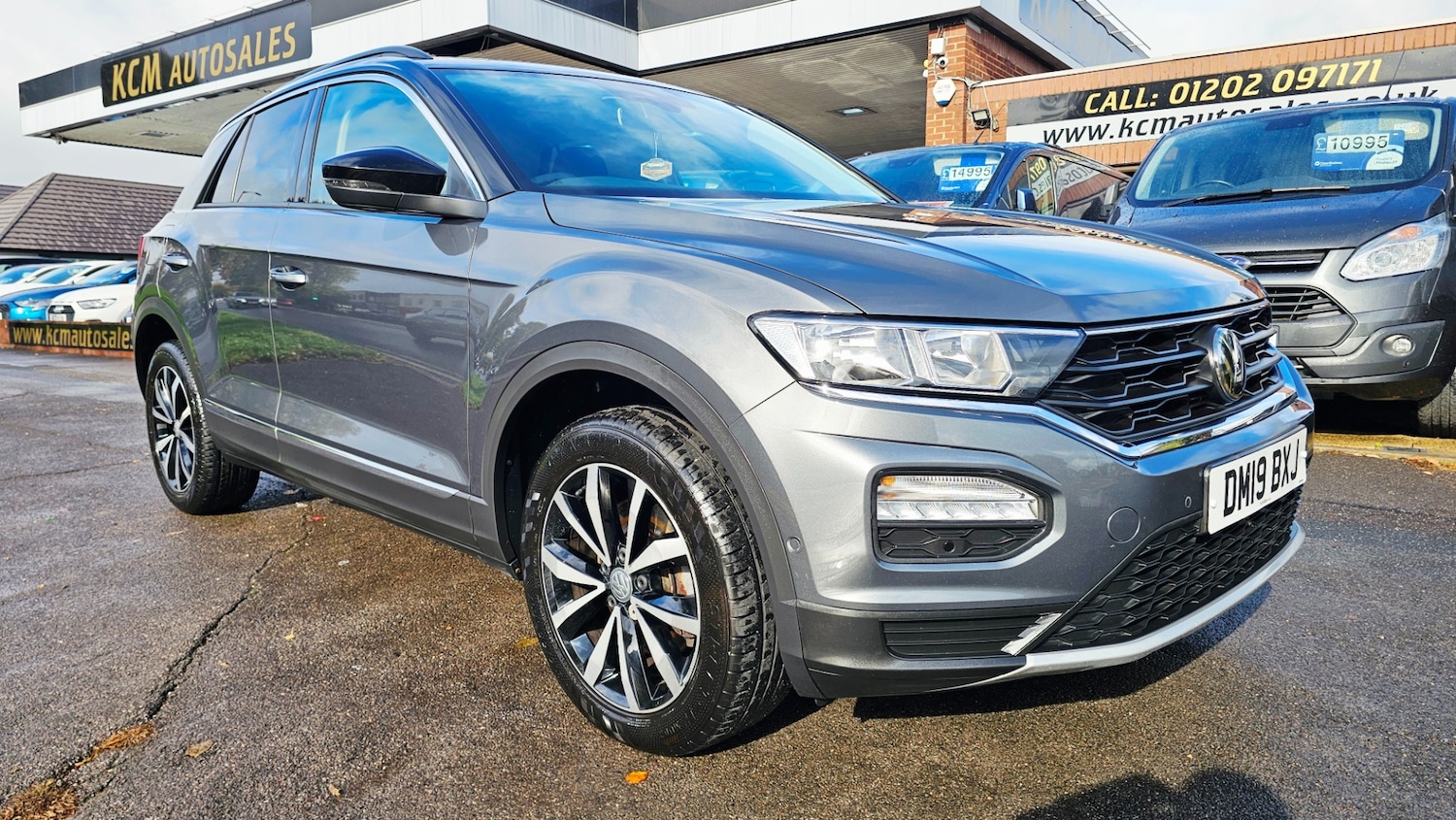 Used Volkswagen T-Roc 2019 for sale - 76791395: Photo 1