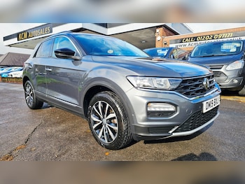 Used Volkswagen T-Roc 2019 for sale - 76791395: Photo