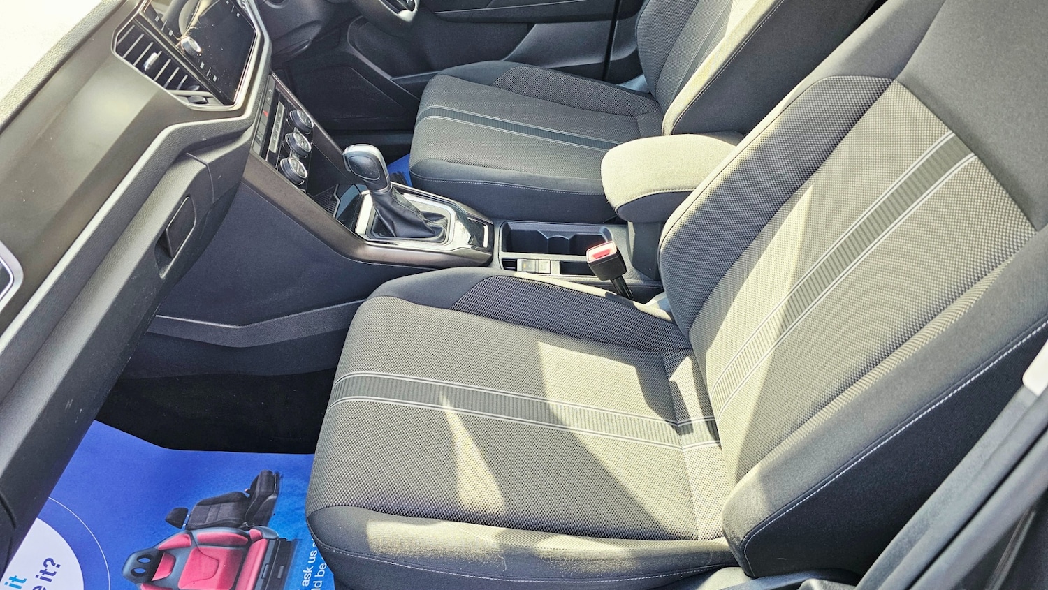 Used Volkswagen T-Roc 2019 for sale - 76791395: Photo 25