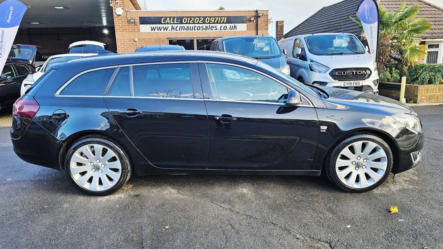 Used Vauxhall Insignia 2017 for sale - 76765040: Photo 3
