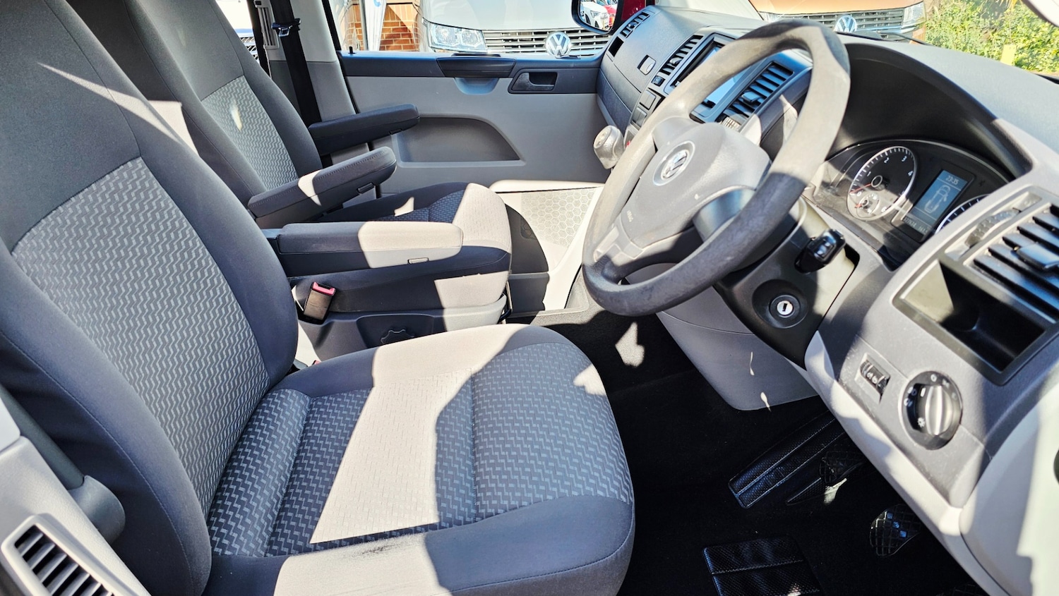 Used Volkswagen Transporter 2011 for sale - 78070750: Photo 15