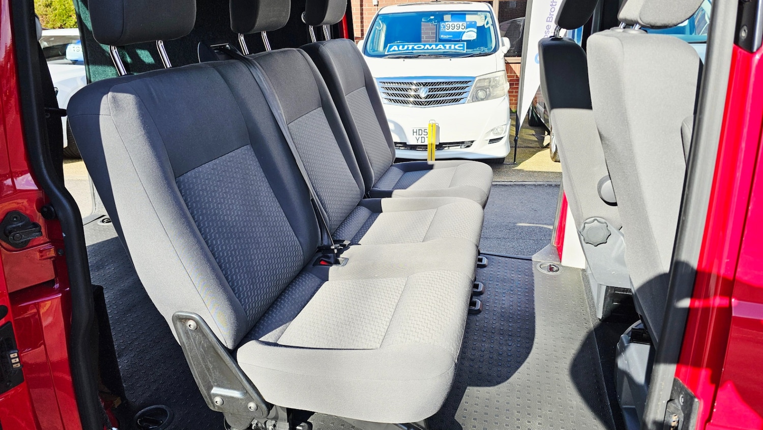 Used Volkswagen Transporter 2011 for sale - 78070750: Photo 23