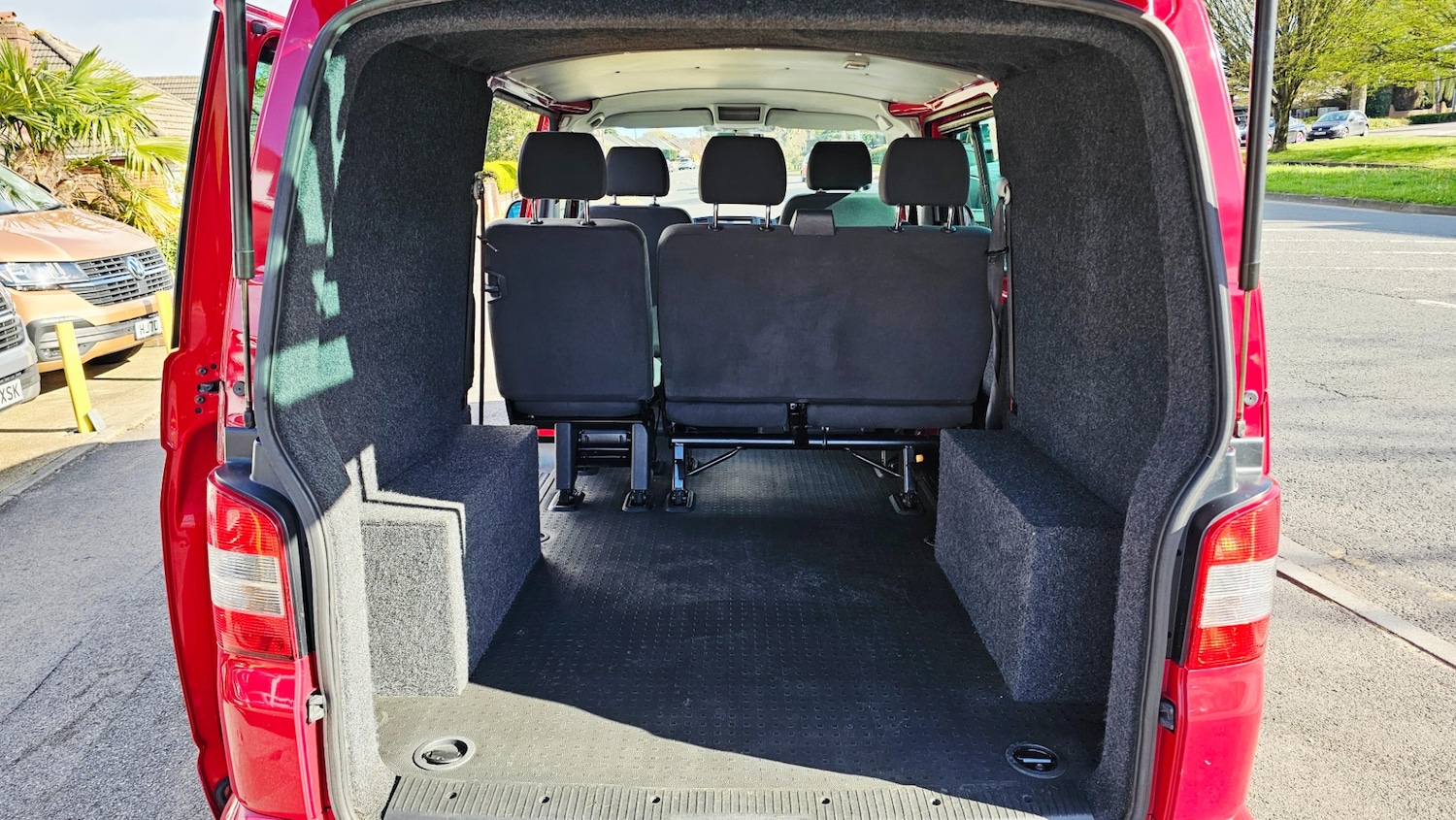 Used Volkswagen Transporter 2011 for sale - 78070750: Photo 24