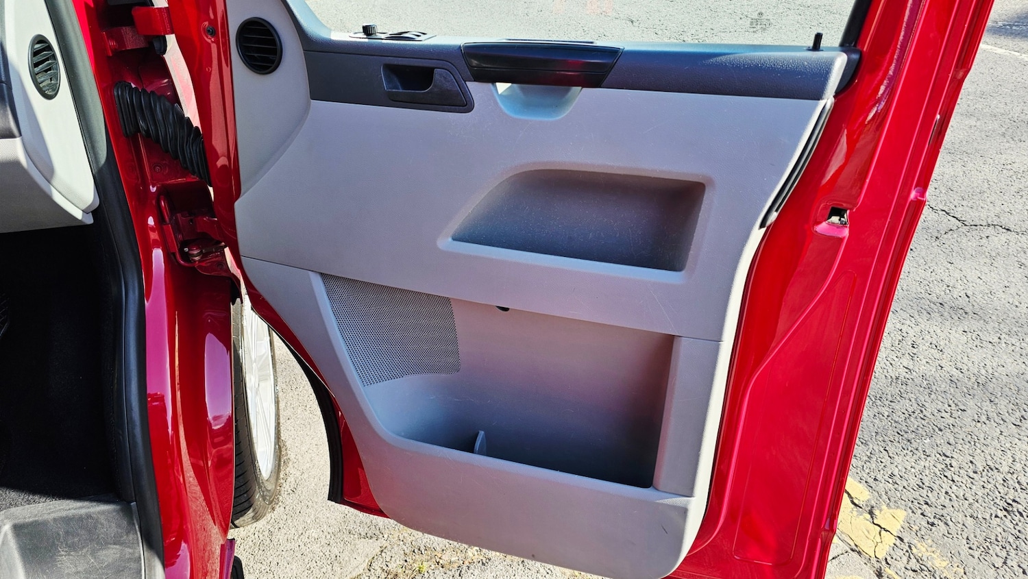 Used Volkswagen Transporter 2011 for sale - 78070750: Photo 26