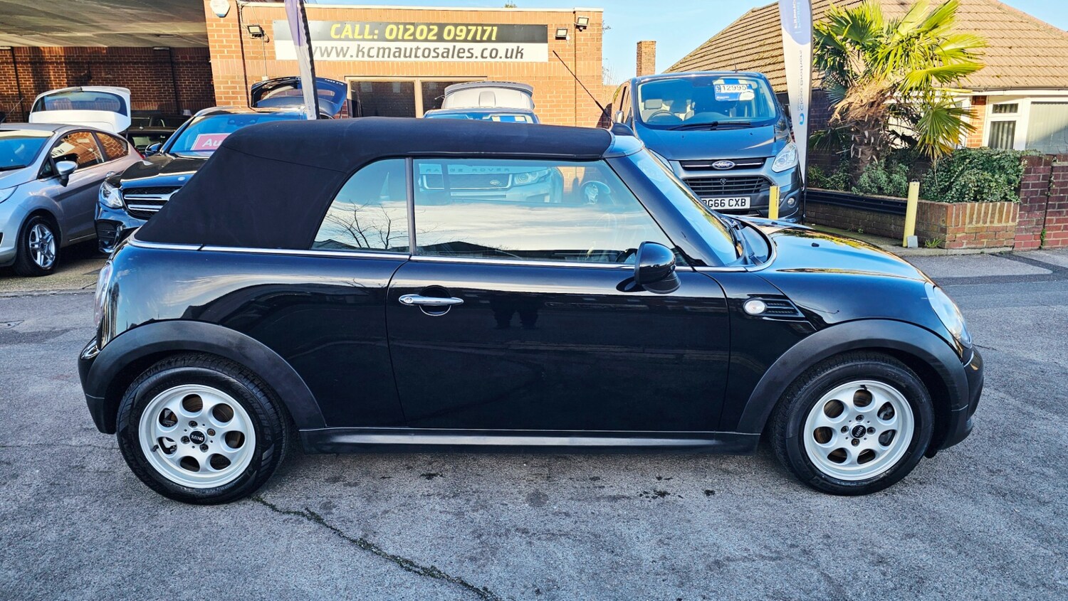 Used MINI Convertible 2013 for sale - 77476716: Photo 14
