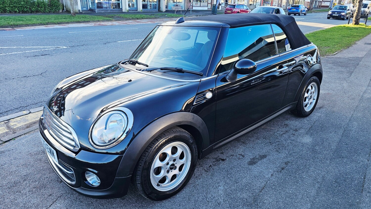 Used MINI Convertible 2013 for sale - 77476716: Photo 6