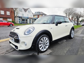 Used MINI Hatch 2019 for sale - 77417987: Photo