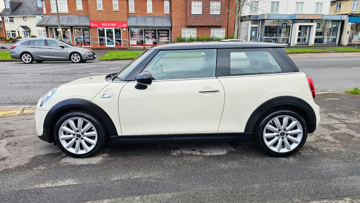 Used MINI Hatch 2019 for sale - 77417987: Photo 8