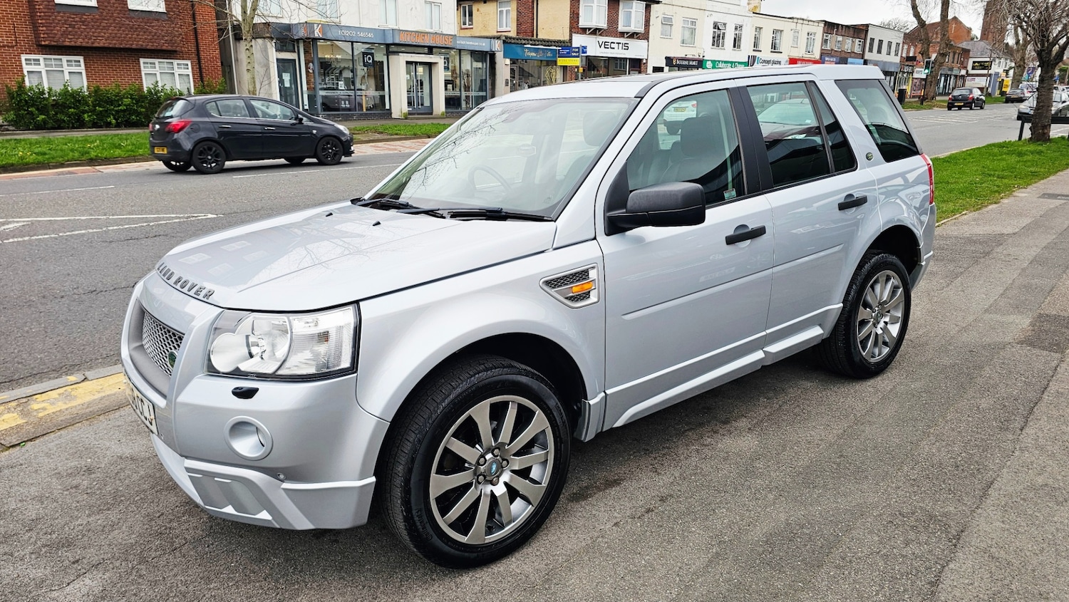Used Land Rover Freelander 2008 for sale - 77690909: Photo 4