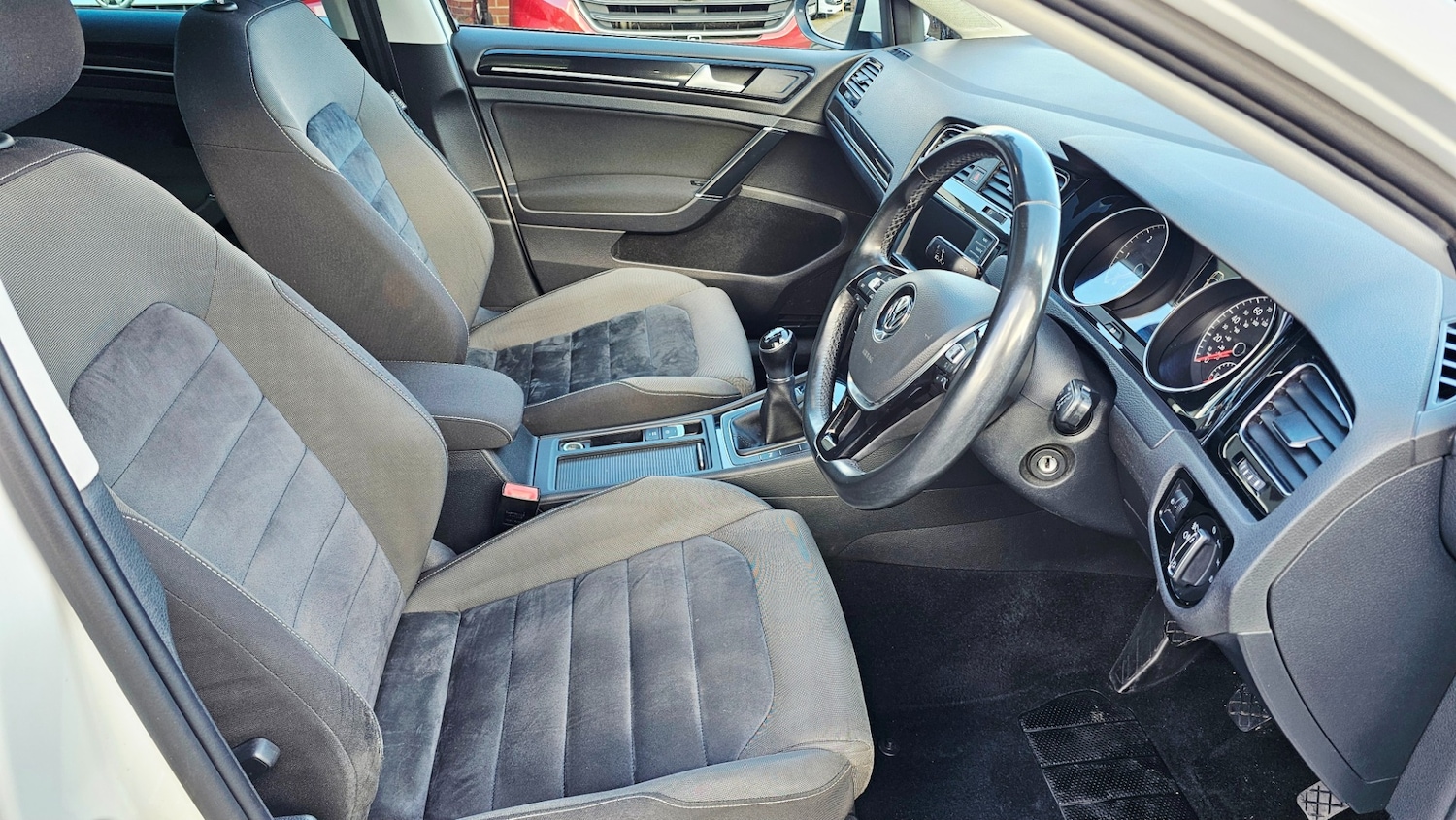 Used Volkswagen Golf 2015 for sale - 77717999: Photo 16