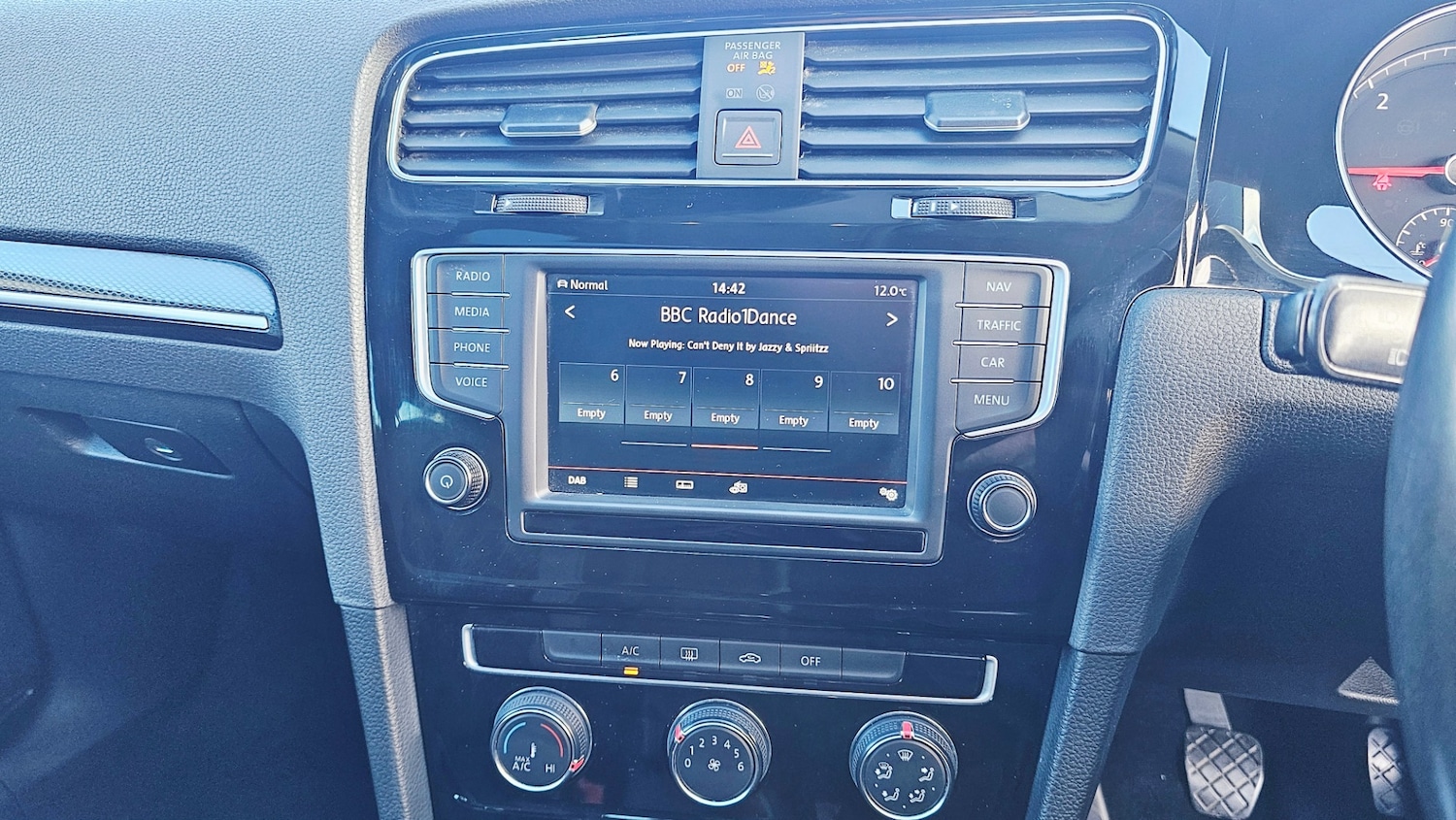 Used Volkswagen Golf 2015 for sale - 77717999: Photo 21