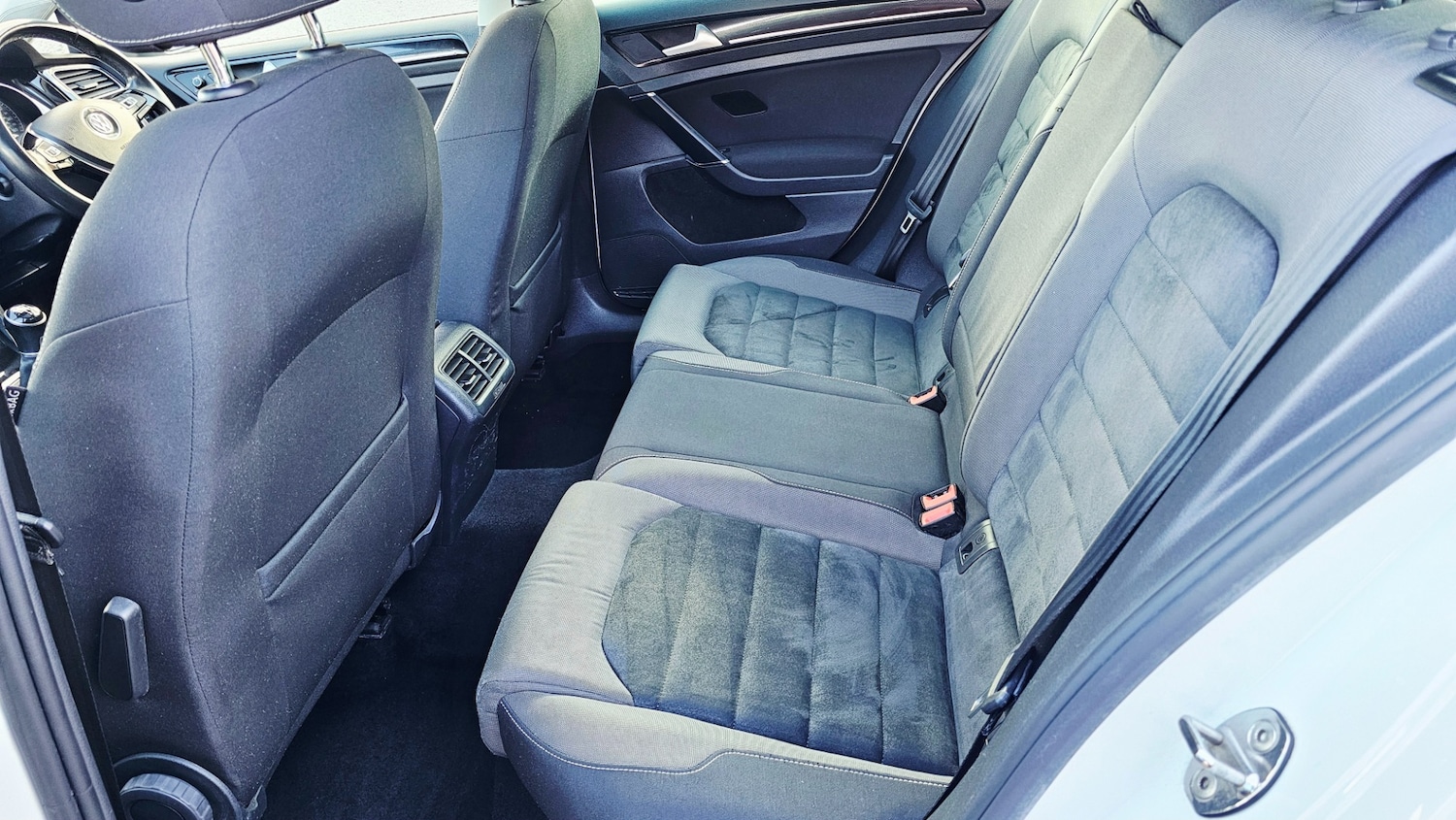 Used Volkswagen Golf 2015 for sale - 77717999: Photo 24