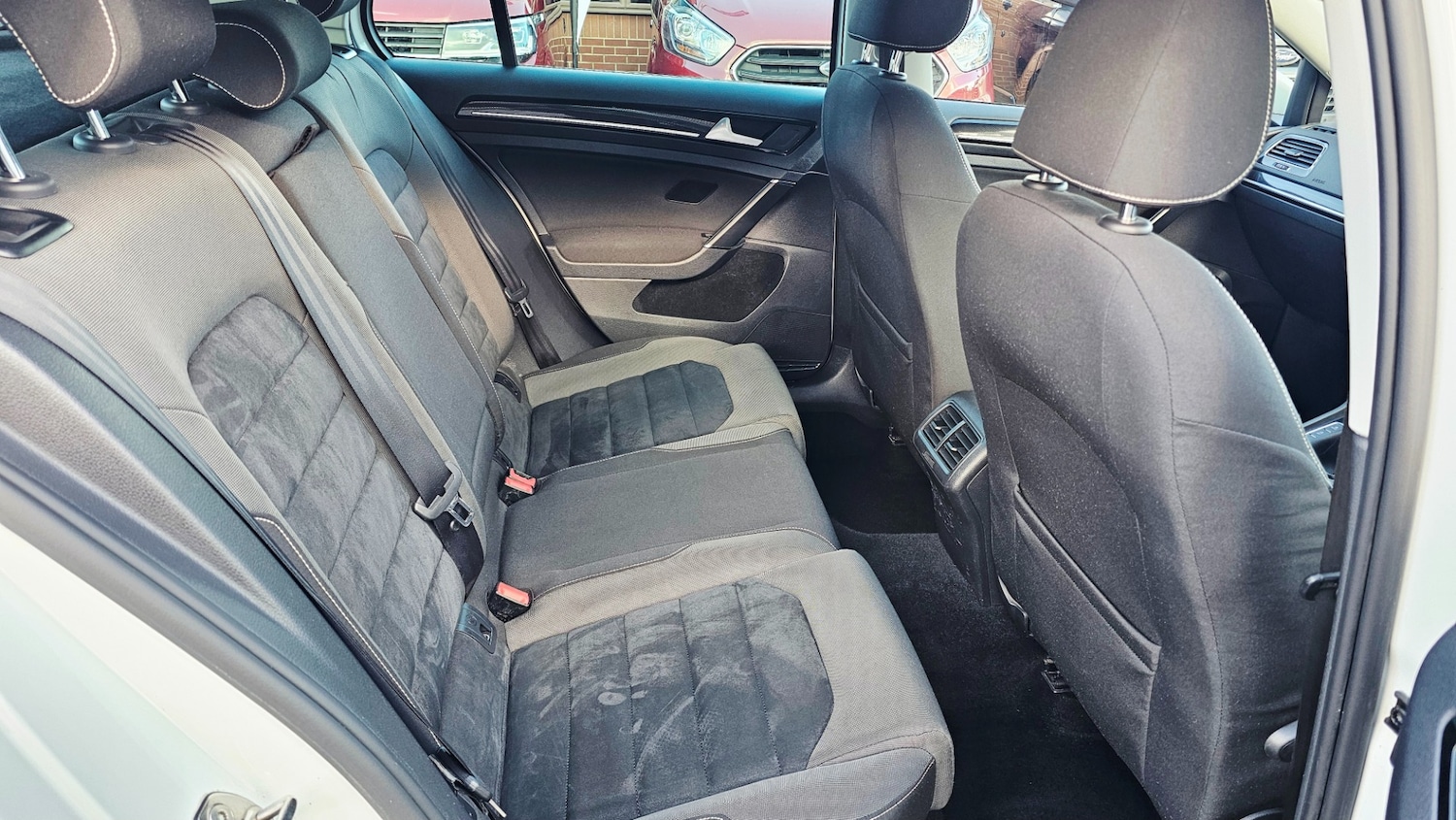 Used Volkswagen Golf 2015 for sale - 77717999: Photo 25