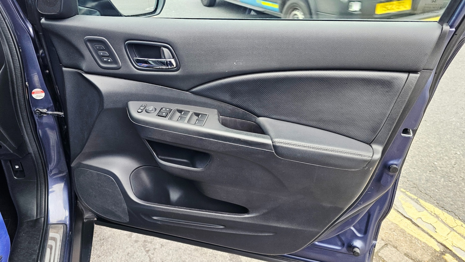 Used Honda CR-V 2013 for sale - 78139648: Photo 25