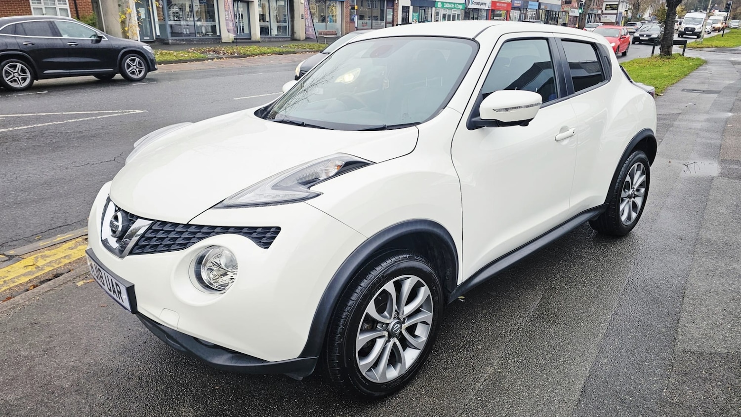 Used Nissan Juke 2018 for sale - 76722569: Photo 2