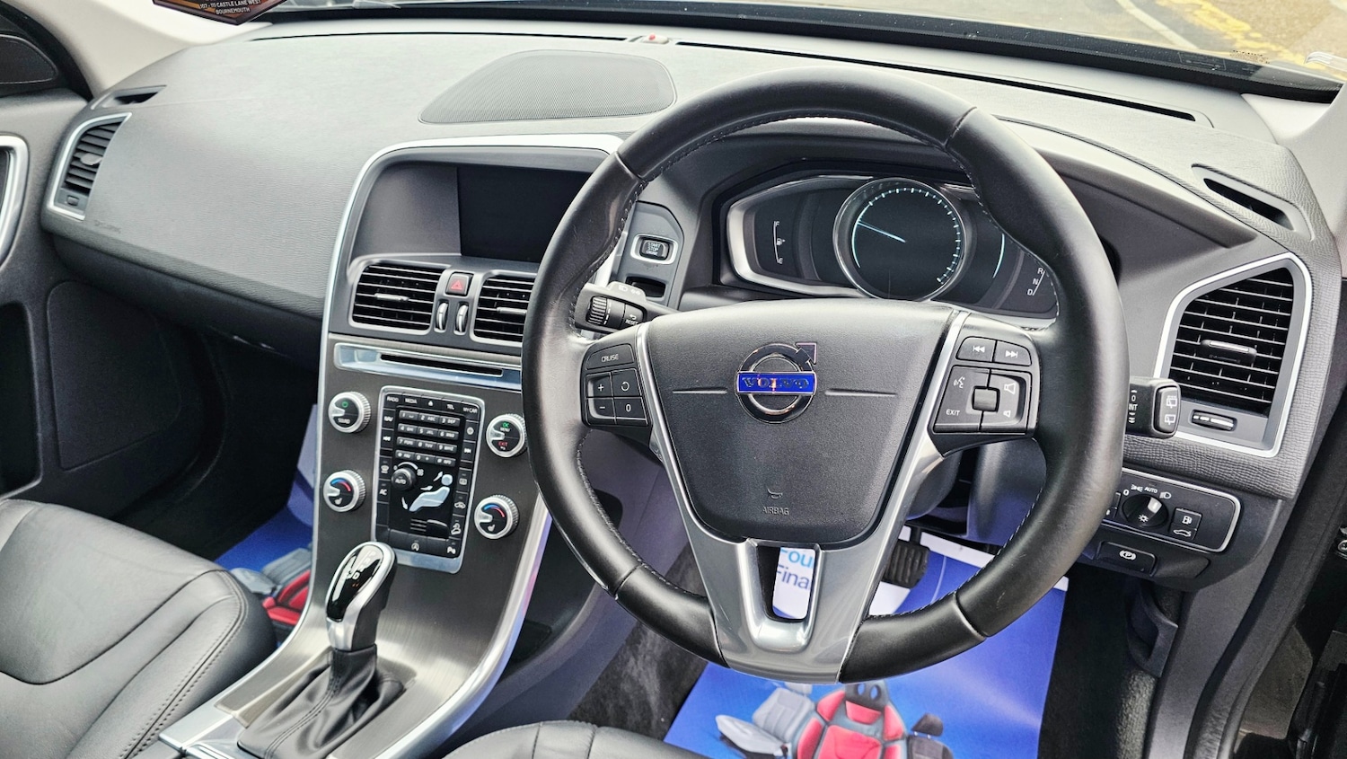 Used Volvo XC60 2015 for sale - 77337574: Photo 15