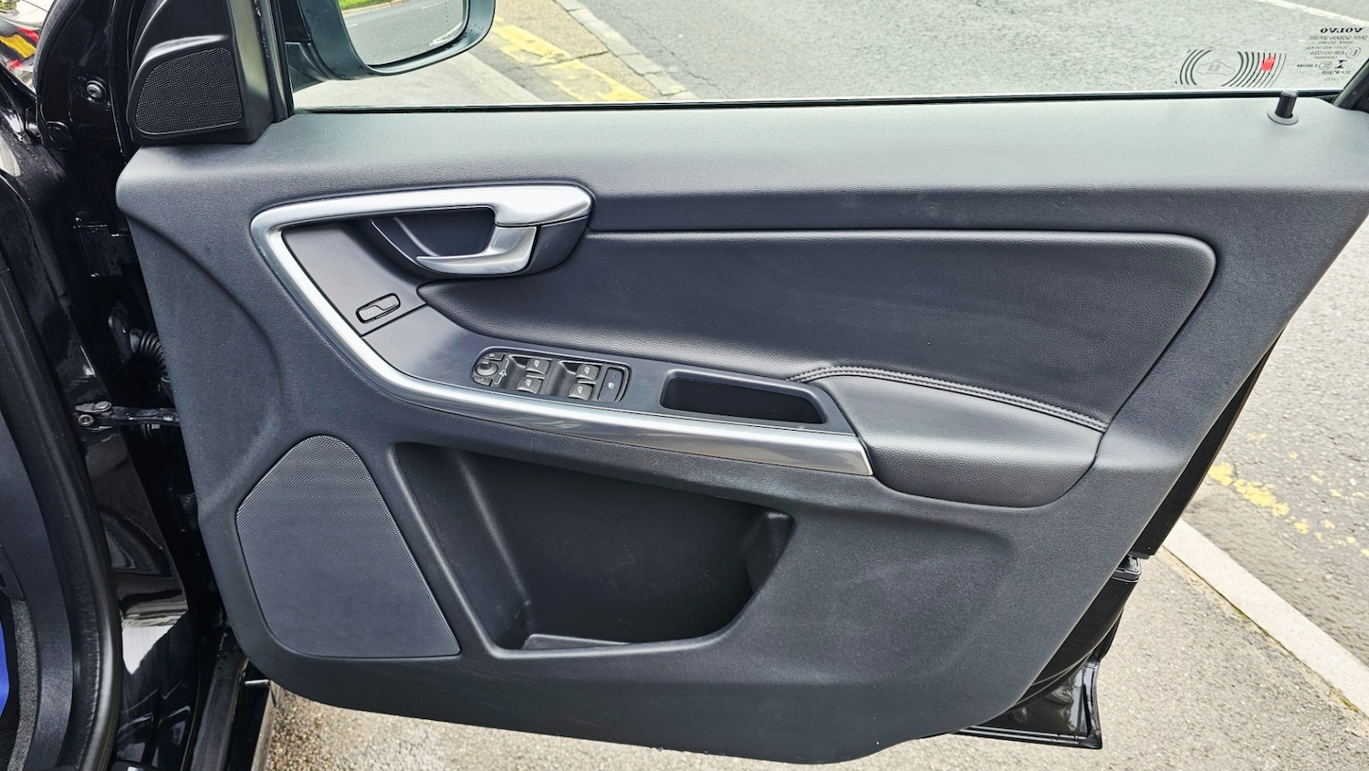 Used Volvo XC60 2015 for sale - 77337574: Photo 25