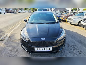 Used Ford Focus 2017 for sale - 79657010: Photo