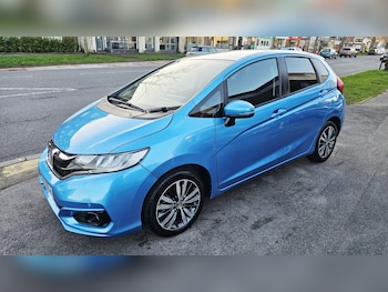 Used Honda Jazz 2018 for sale - 77663772: Photo