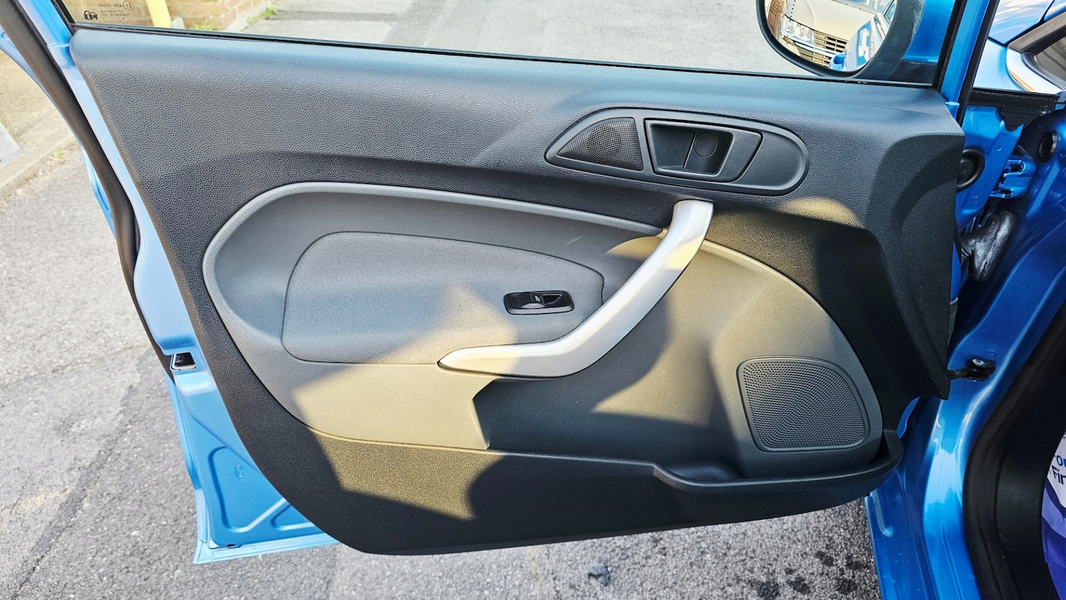 Used Ford Fiesta 2009 for sale - 77969079: Photo 24