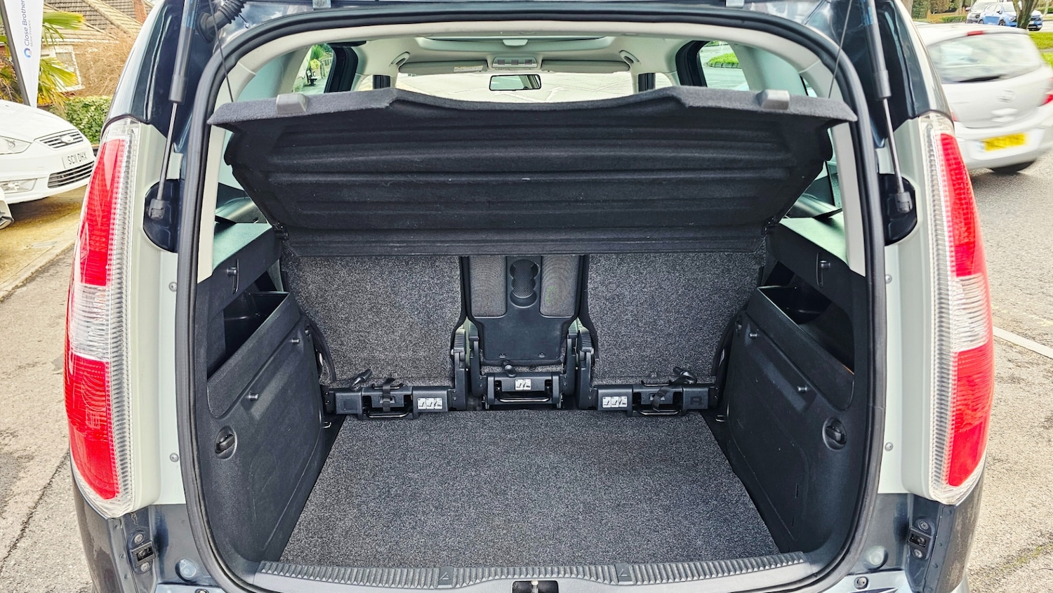 Used Skoda Roomster 2014 for sale - 76958822: Photo 12