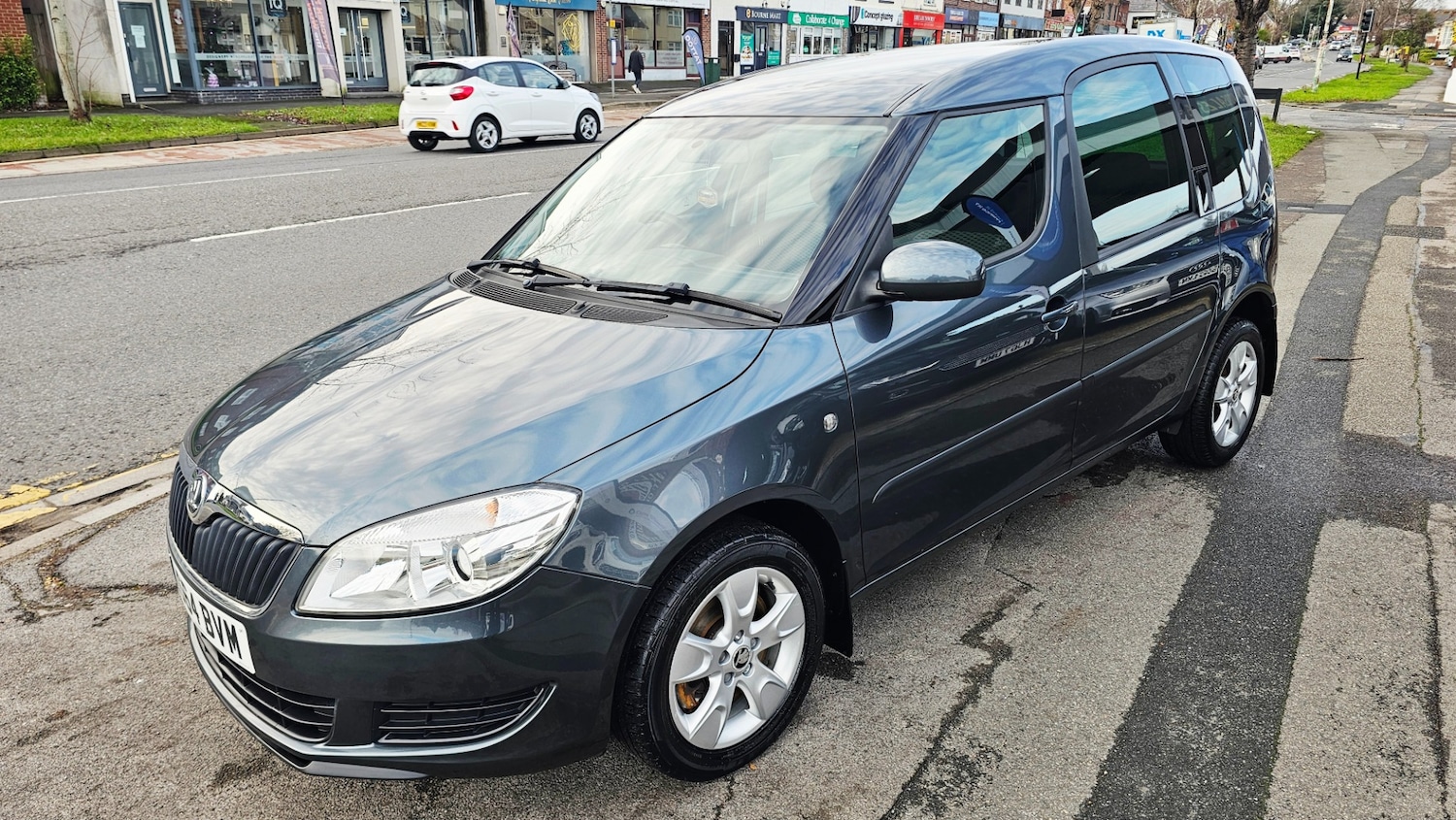 Used Skoda Roomster 2014 for sale - 76958822: Photo 2