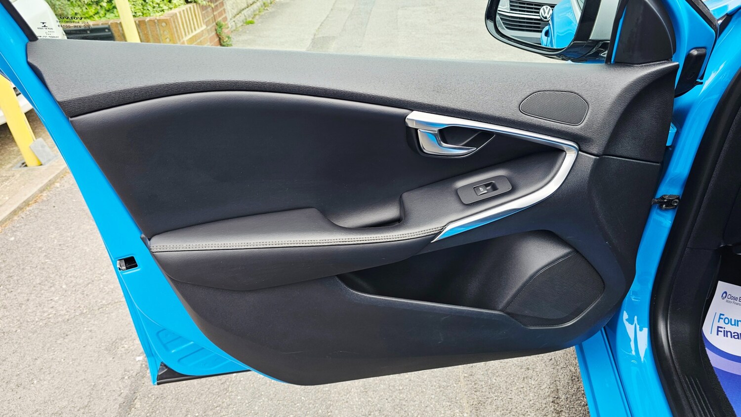 Used Volvo V40 2014 for sale - 78218096: Photo 24