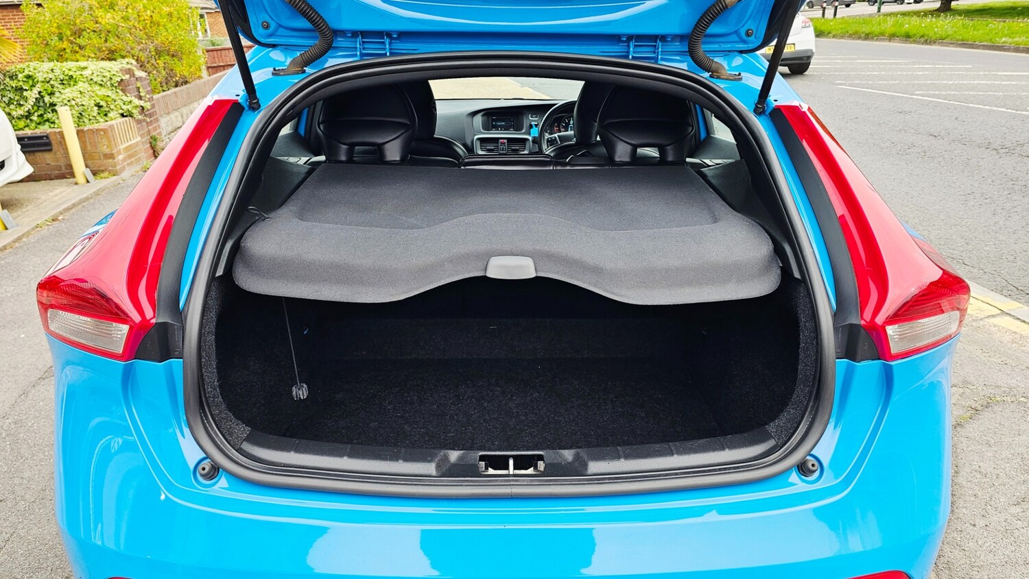 Used Volvo V40 2014 for sale - 78218096: Photo 25