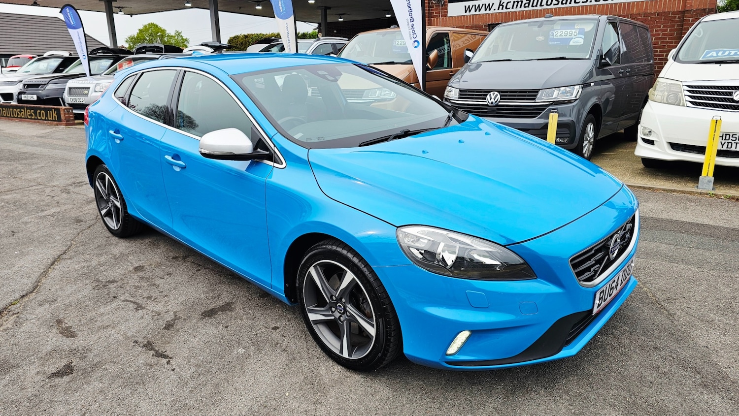Used Volvo V40 2014 for sale - 78218096: Photo 3