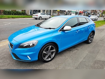 Used Volvo V40 2014 for sale - 78218096: Photo