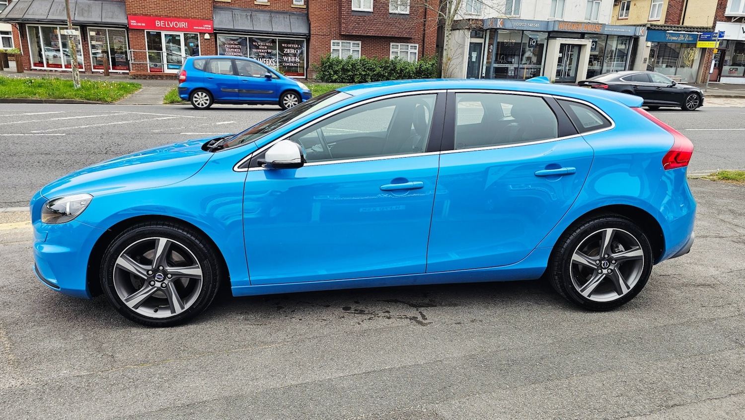 Used Volvo V40 2014 for sale - 78218096: Photo 8